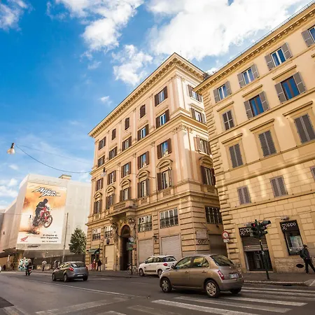Hotel Tlv Navona