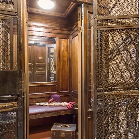 Tlv Navona Gasthuis 4*