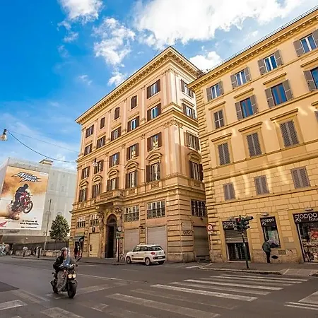 Tlv Navona Rome