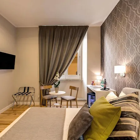 Tlv Navona 4*